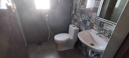 Apex Victor Guest House