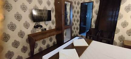 Apex Victor Guest House