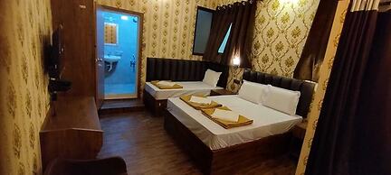 Apex Victor Guest House