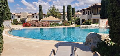 Zc02 Aphrodite Hills- Communal Pool, Garden