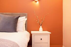 JOIVY Modern 1-bed flat in New Town