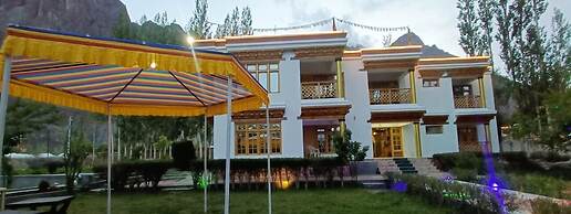 Hotel Ldumra Oasis
