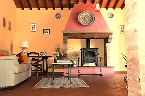 Podere Casato 2 Hills View, Pool, Wifi Tuscany