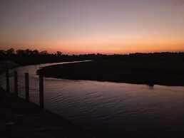 Amantran Hotel & Resort