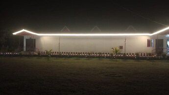 Amantran Hotel & Resort