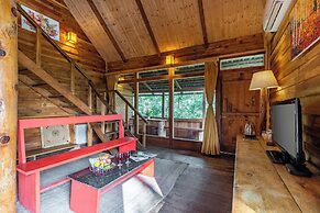Alaya Stays Suro Woodbine Chalet Cottage