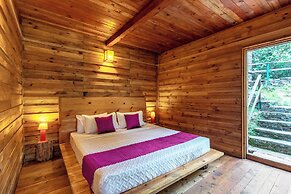 Alaya Stays Suro Woodbine Chalet Cottage