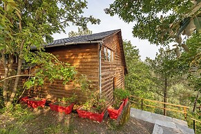 Alaya Stays Suro Woodbine Chalet Cottage