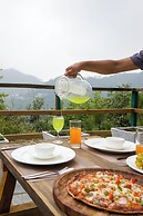 Alaya Stays Suro Woodbine Chalet Cottage