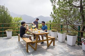 Alaya Stays Suro Woodbine Chalet Cottage