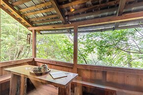 Alaya Stays Suro Woodbine Chalet Cottage