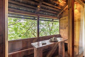 Alaya Stays Suro Woodbine Chalet Cottage