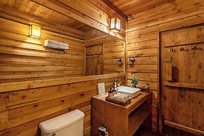 Alaya Stays Suro Woodbine Chalet Cottage