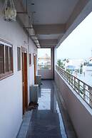 Hiraa inn Studio Apartments
