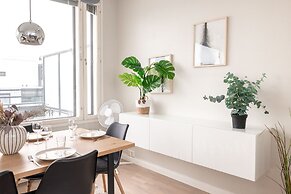 2ndhomes Stunning Penthouse with Sauna