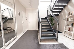 2ndhomes Stunning Penthouse with Sauna