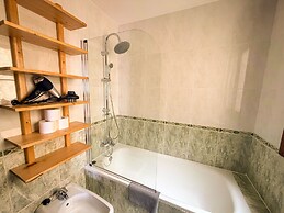 Luxury Singular Apartments Green