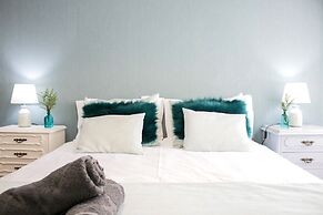 Luxury Singular Apartments Green