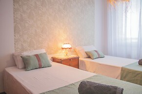 Luxury Singular Apartments Green