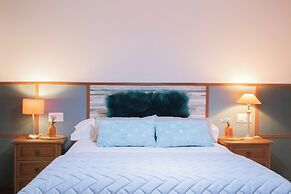 Luxury Singular Apartments Green