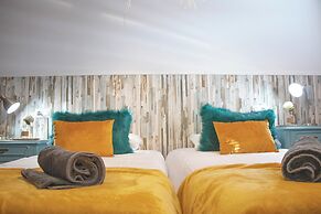 Luxury Singular Apartments Green