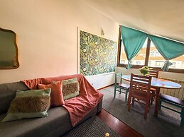 Luxury Singular Apartments Green