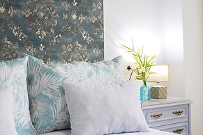 Luxury Singular Apartments Green