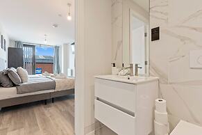 Meadow Haven 2 Bed 2 Bath, On-street Park, Netflix