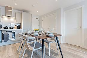 Meadow Haven 2 Bed 2 Bath, On-street Park, Netflix