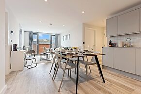 Meadow Haven 2 Bed 2 Bath, On-street Park, Netflix