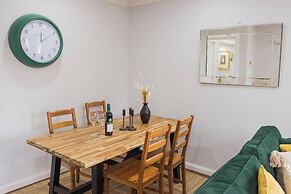 Sienna Haven 2 Bed 1 Bath and Park