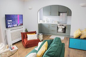 Sienna Haven 2 Bed 1 Bath and Park