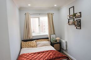 Sienna Haven 2 Bed 1 Bath and Park