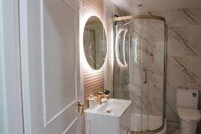 Sienna Haven 2 Bed 1 Bath and Park