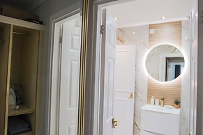 Sienna Haven 2 Bed 1 Bath and Park