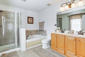 Near Disney & Golf: Pet-friendly Davenport Home!