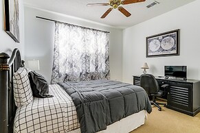 Near Disney & Golf: Pet-friendly Davenport Home!