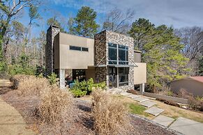 7 Mi to Dtwn Atl: Sleek & Modern Home!