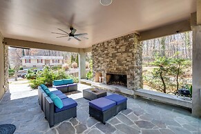 7 Mi to Dtwn Atl: Sleek & Modern Home!