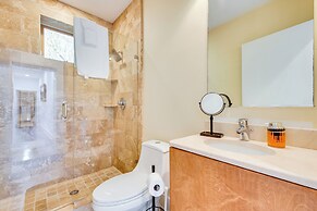 7 Mi to Dtwn Atl: Sleek & Modern Home!