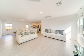 7 Mi to Alamo Ranch Mall: Home w/ Large Yard!