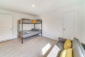 7 Mi to Alamo Ranch Mall: Home w/ Large Yard!