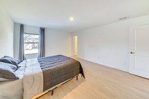 7 Mi to Alamo Ranch Mall: Home w/ Large Yard!