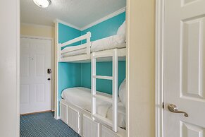 Steps to Beach: Galveston Condo w/ Balcony!