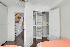 Rooftop Patio w/ View: Baltimore Retreat