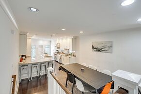 Rooftop Patio w/ View: Baltimore Retreat