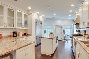 Rooftop Patio w/ View: Baltimore Retreat