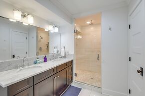 Rooftop Patio w/ View: Baltimore Retreat