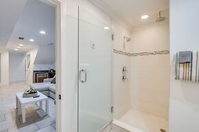 Rooftop Patio w/ View: Baltimore Retreat