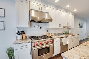 Rooftop Patio w/ View: Baltimore Retreat